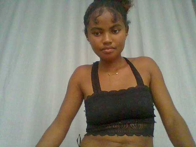 eliezahh from BongaCams