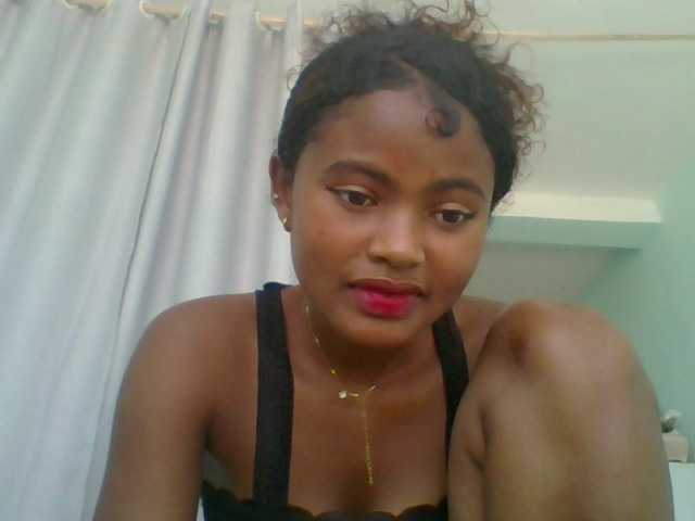 eliezahh's BongaCams show and profile