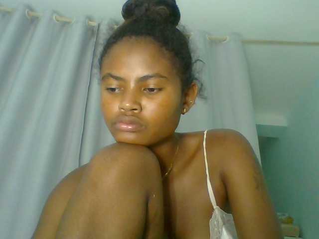 eliezahh's BongaCams show and profile