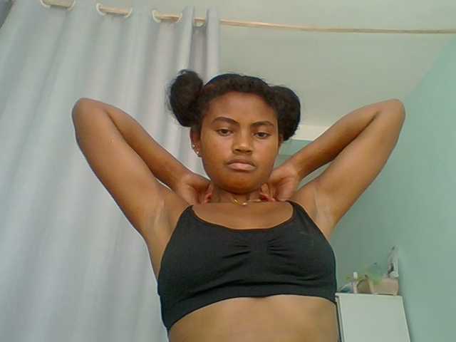 eliezahh's BongaCams show and profile