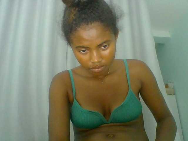 eliezahh's BongaCams show and profile