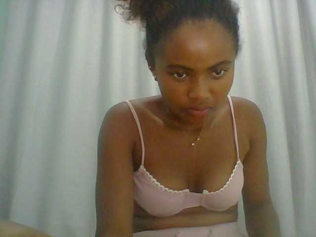 eliezahh – webcam model profile photo