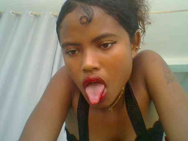 eliezahh Live Webcam on BongaCams