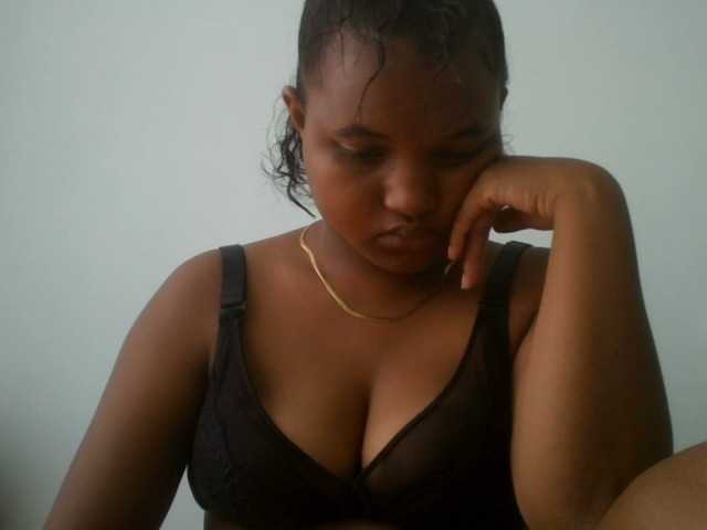 elodiezah from BongaCams is Freechat