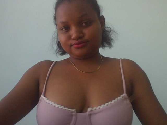 elodiezah — Freechat on BongaCams