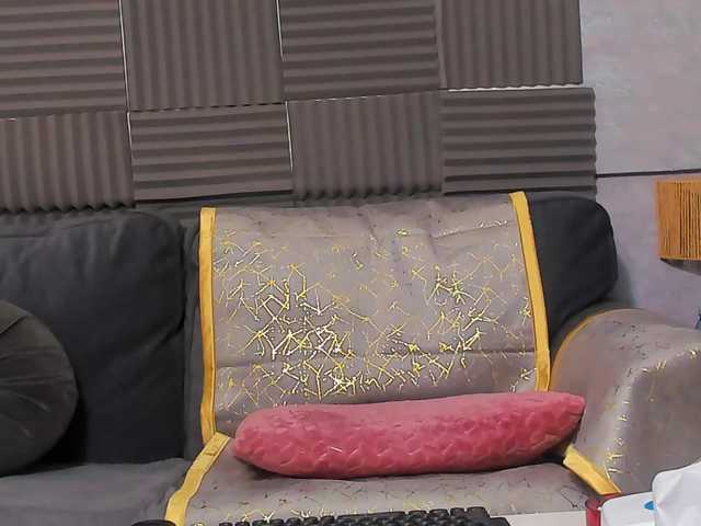 AngelaVelure's BongaCams show and profile