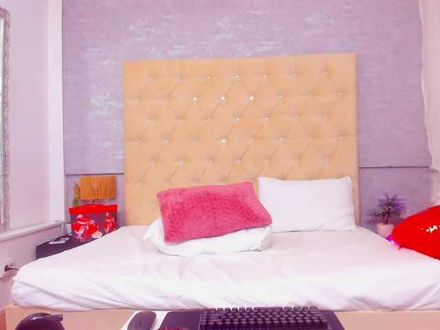 AngelaVelure's BongaCams show and profile