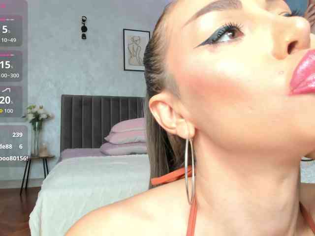 ElinaMoon Live Webcam on BongaCams
