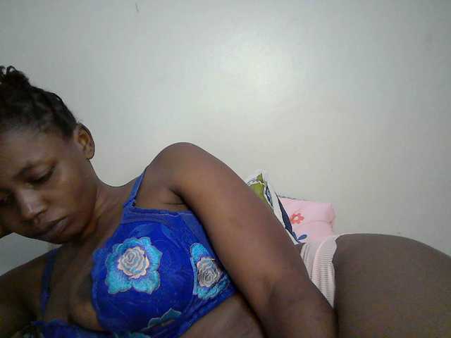 sexy-muna's BongaCams show and profile