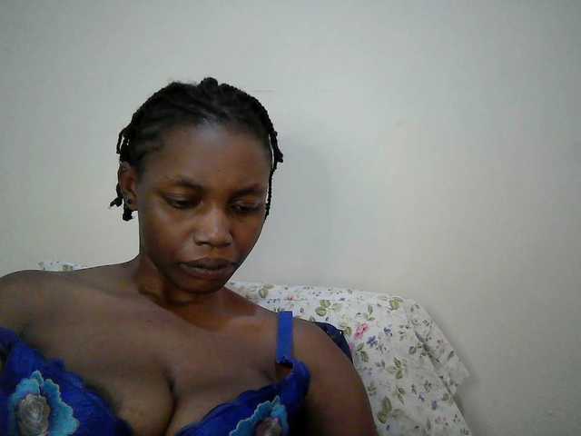 sexy-muna's BongaCams show and profile