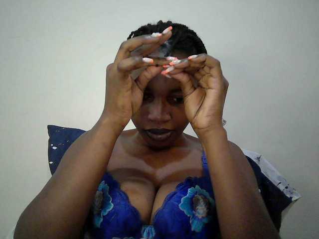 sexy-muna's BongaCams show and profile