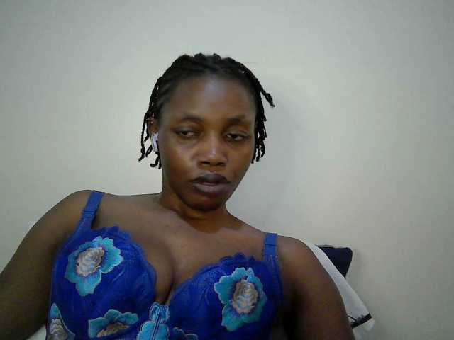 sexy-muna's BongaCams show and profile