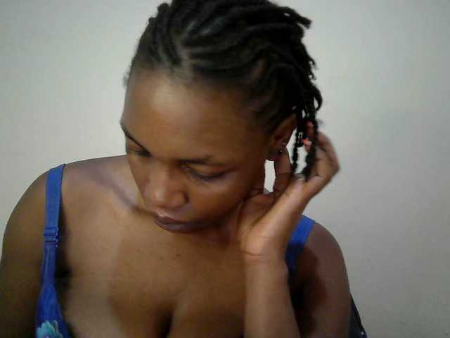 sexy-muna's BongaCams show and profile