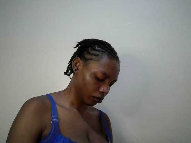 sexy-muna's BongaCams show and profile