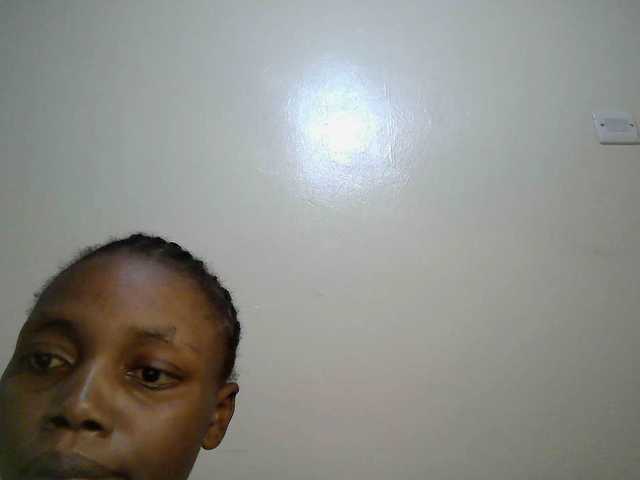 le modèle sexy-muna est en webcam porno dans un show sur le site bongacams, il possède les tags suivants: Ebony,Brunette,Shaved