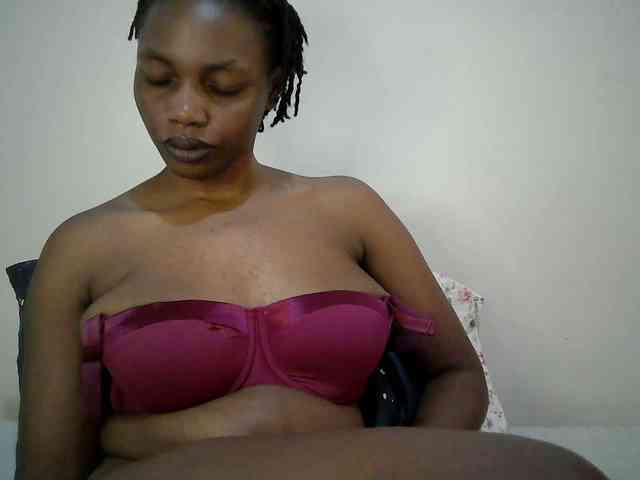 sexy-muna Live Webcam on BongaCams