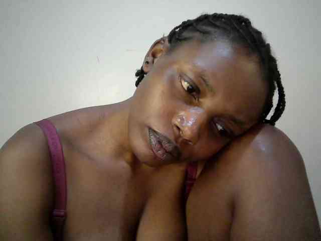 sexy-muna Live Webcam on BongaCams