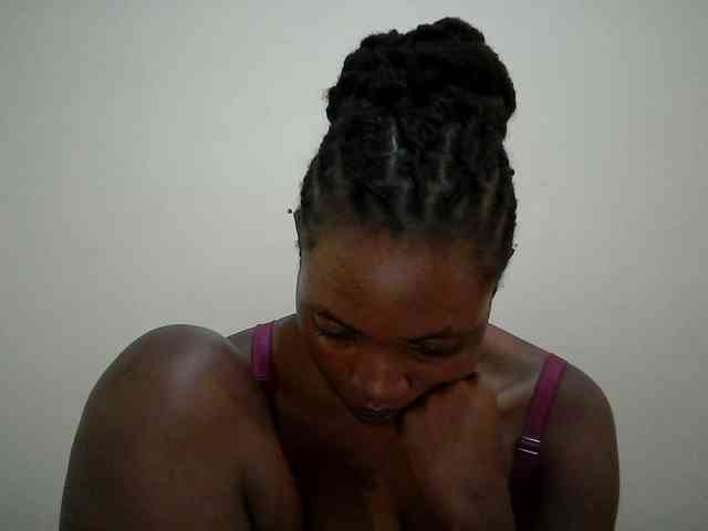 sexy-muna Live Webcam on BongaCams