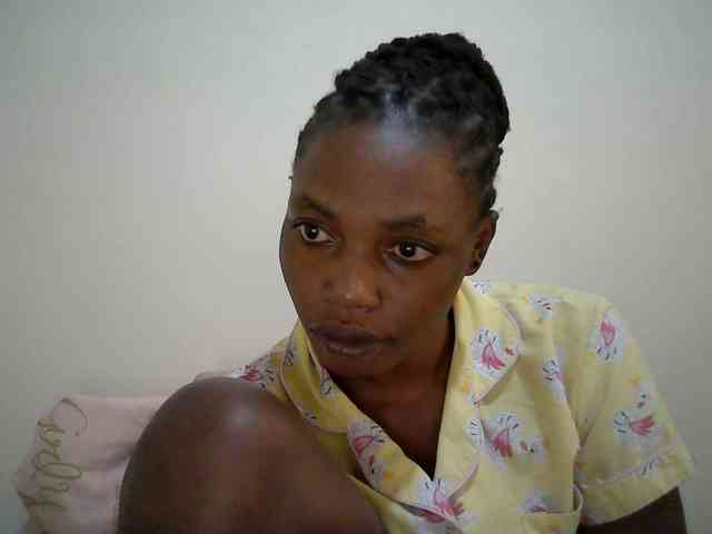 sexy-muna Live Webcam on BongaCams