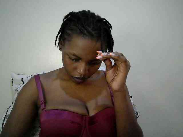 sexy-muna Live Webcam on BongaCams