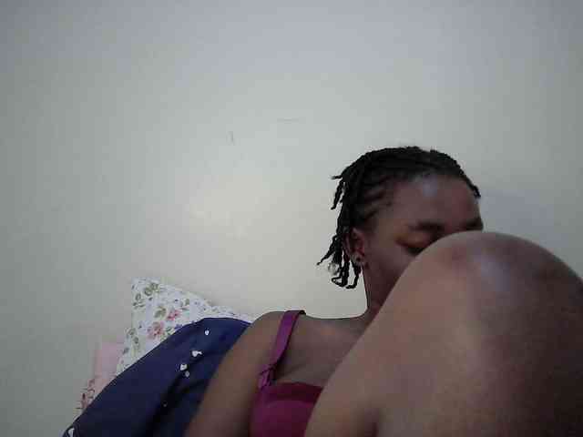 sexy-muna Live Webcam on BongaCams