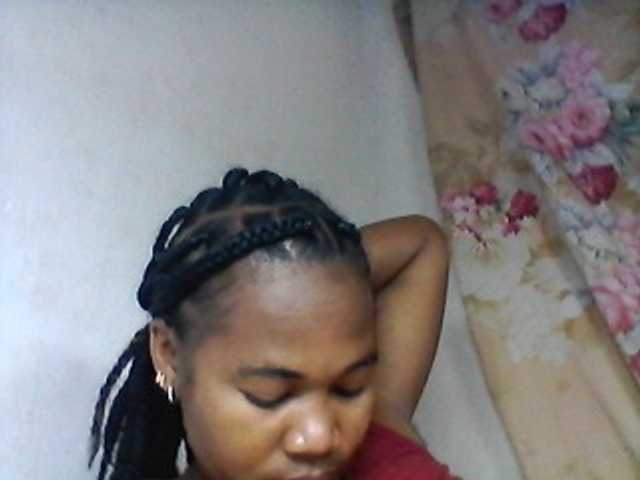 ciennezah Live Cam and Statistics on UnifiedCams