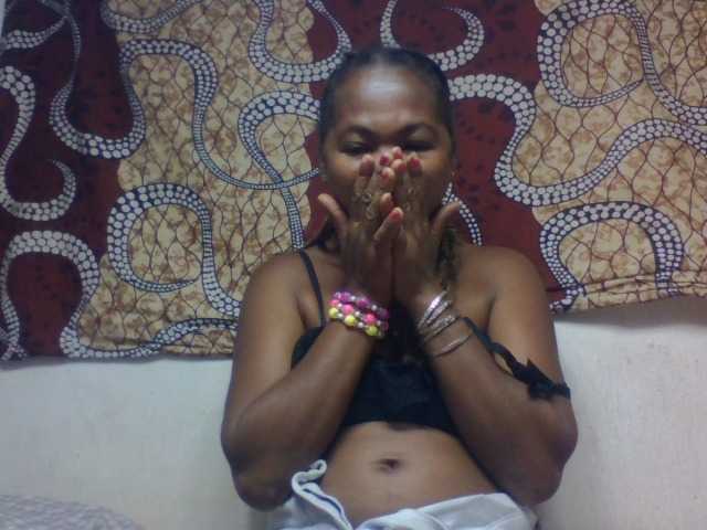 ciennezah from BongaCams is Freechat