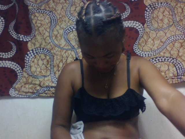 ciennezah from BongaCams