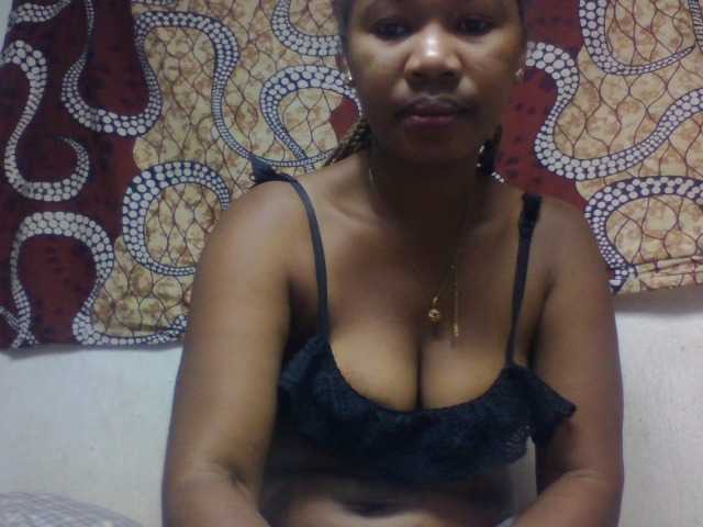 ciennezah — Freechat on BongaCams