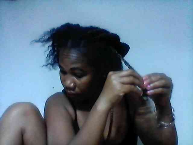 ciennezah Live Webcam on BongaCams