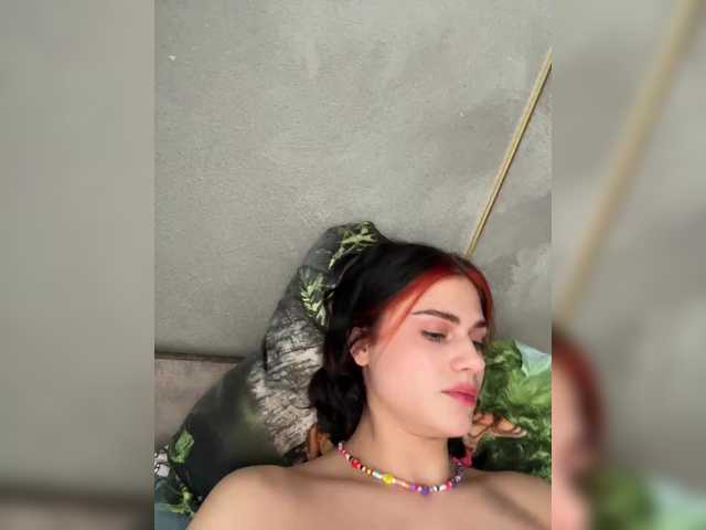 Vanessa-Tenderness Live Cam on BongaCams