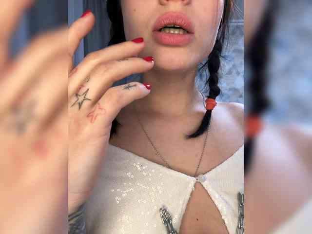 Vanessa-Tenderness webcam