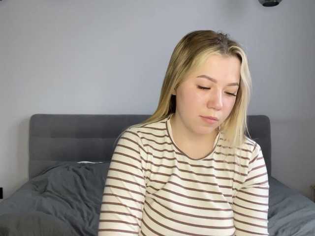 стрип с AlyraSun