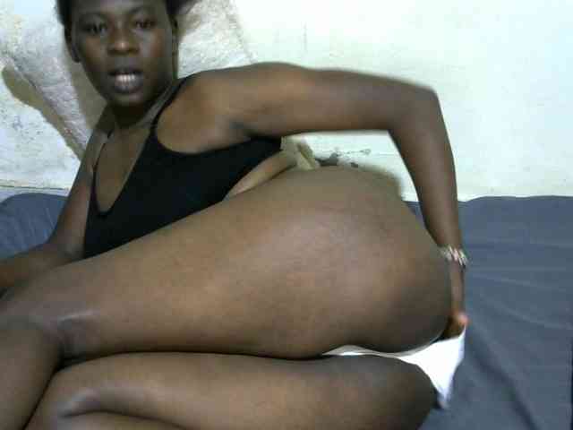 NastyEbony002 webcam