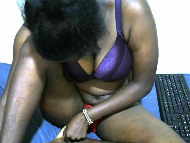 NastyEbony002 webcam