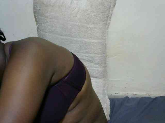 NastyEbony002 webcam