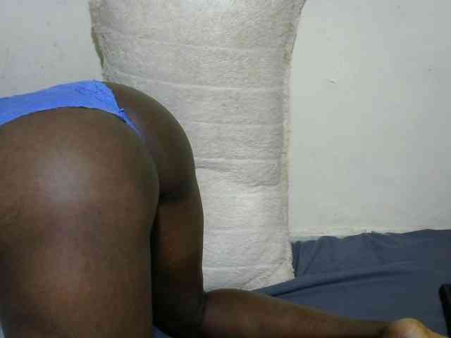 NastyEbony002 webcam