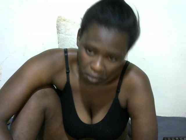 NastyEbony002 webcam