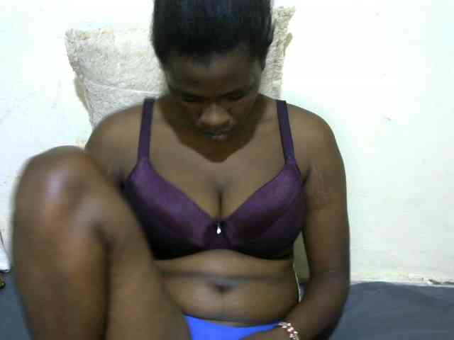 NastyEbony002 webcam