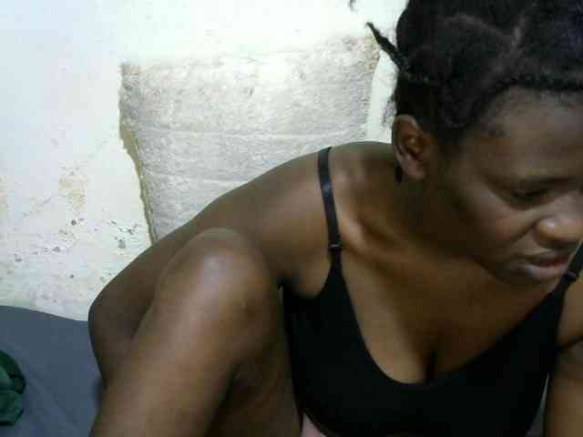 NastyEbony002 webcam