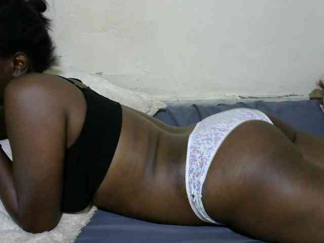 NastyEbony002 webcam