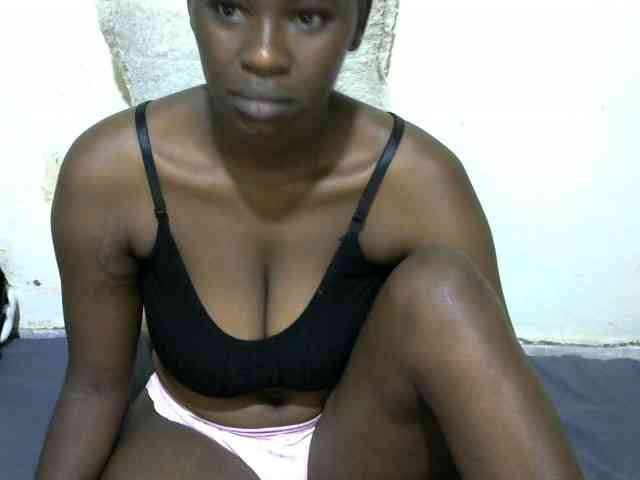 NastyEbony002 webcam