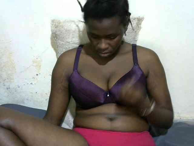 NastyEbony002 webcam