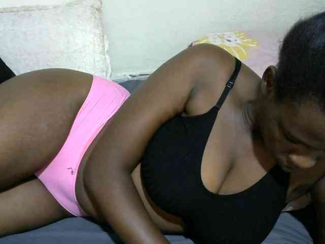 NastyEbony002 webcam