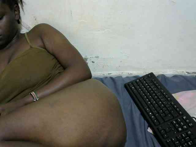 NastyEbony002 webcam