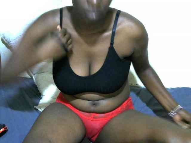 NastyEbony002 webcam