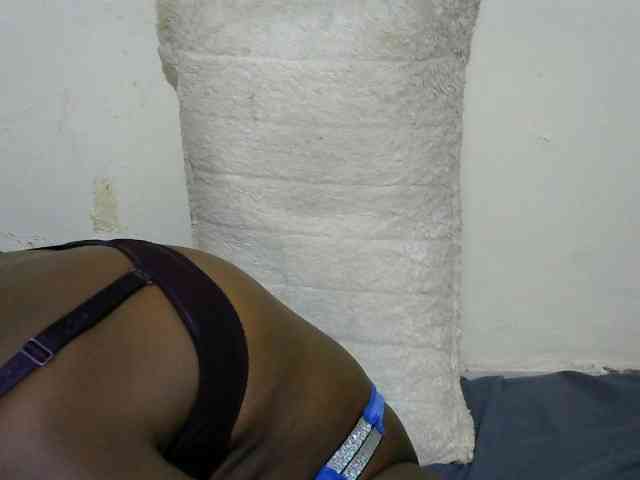 NastyEbony002 webcam