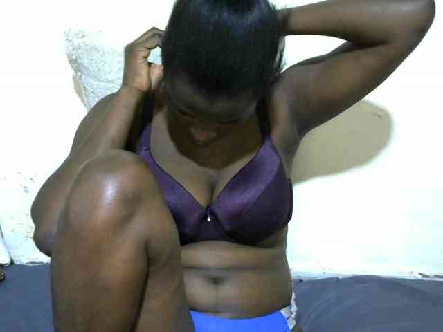 NastyEbony002 webcam