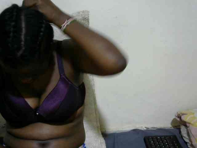 NastyEbony002 webcam