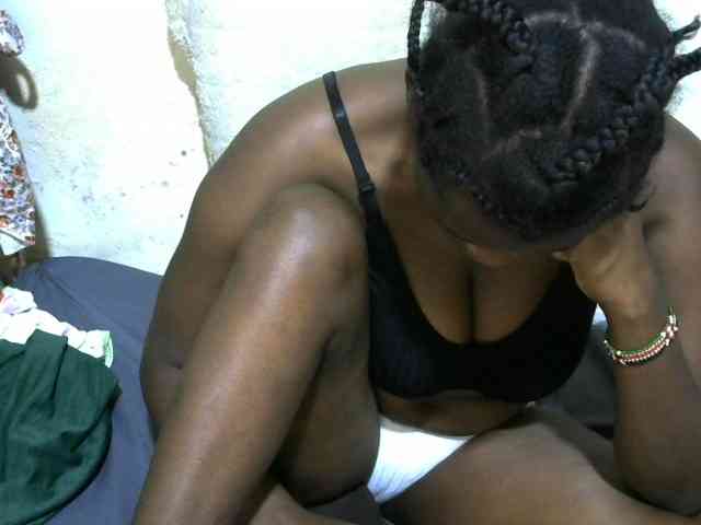 NastyEbony002 webcam